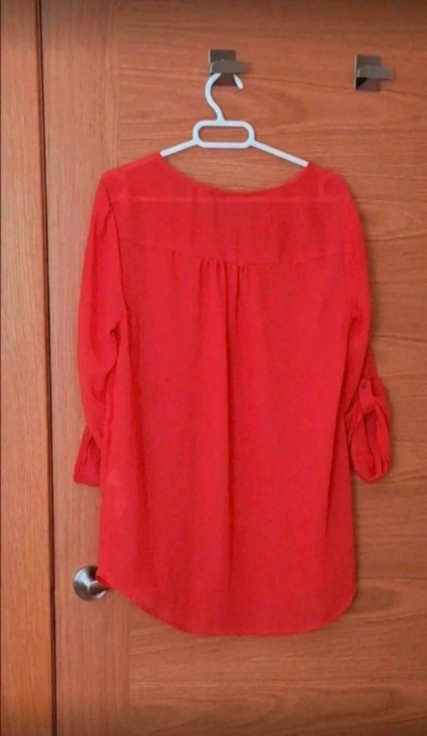 Blusa feminina, manga longa, tamanho 38. Cor coral – photo 2